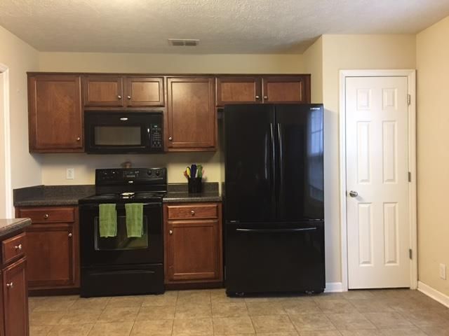2702 Apostle Ln, Murfreesboro, TN 37129