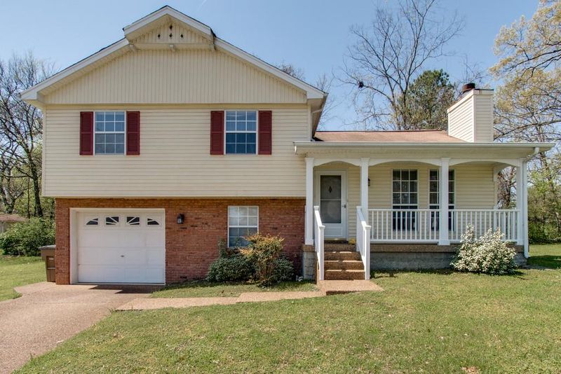 100 Smith Springs Ct, Nashville, TN 37217