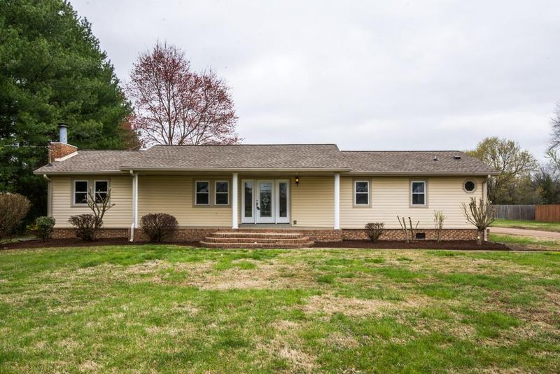 1025 Sandy Valley Rd, Hendersonville, TN 37075