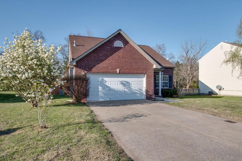 5037 Timber Trail Dr, Mount Juliet, TN 37122