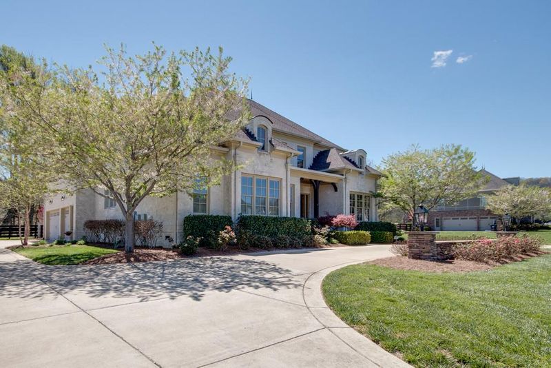 5015 Buds Farm Ln, Franklin, TN 37064