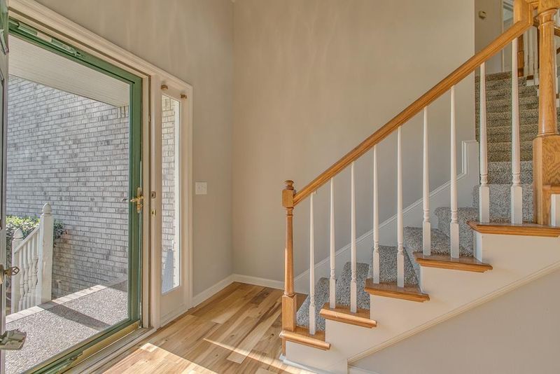 718 Shady Grove Dr, Murfreesboro, TN 37128