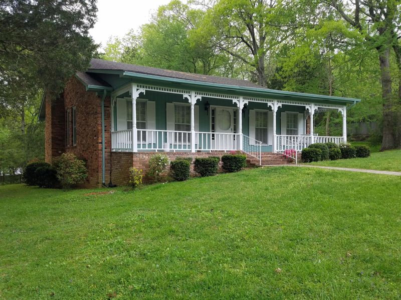 137 Hilltop Dr, Carthage, TN 37030