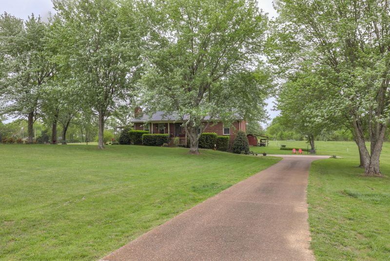8660 Coles Ferry Pike, Lebanon, TN 37087