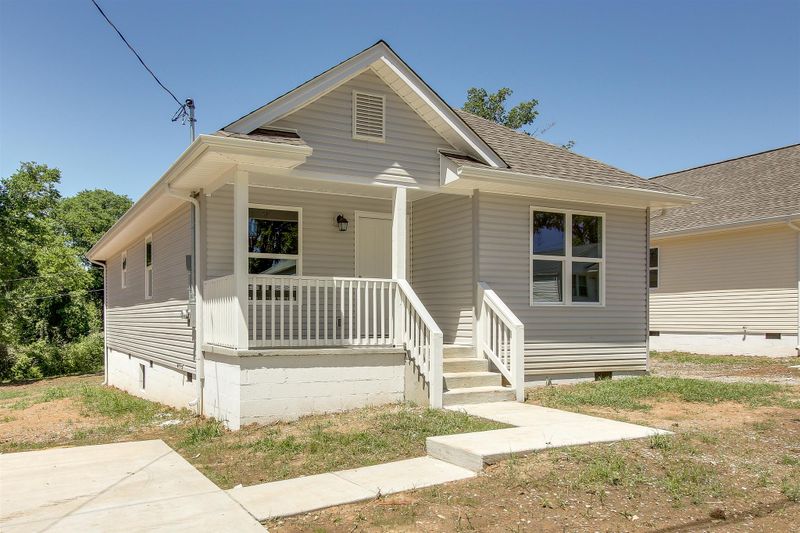 912 Woodside St, Columbia, TN 38401