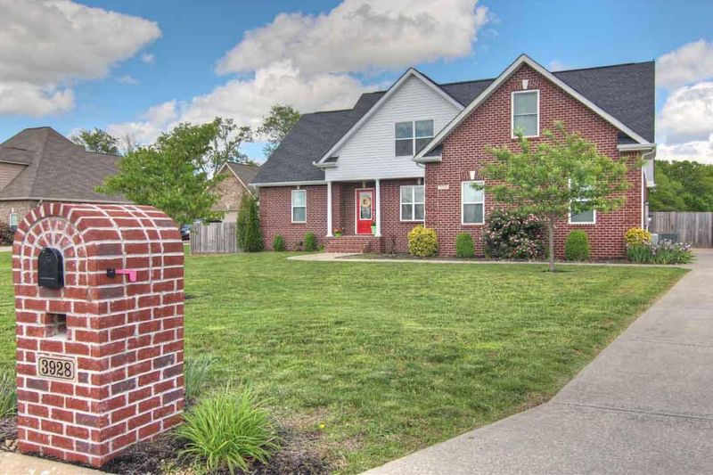 3928 Rowland Rd, Murfreesboro, TN 37128