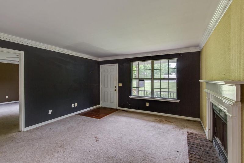 336 W Overhill Dr, Old Hickory, TN 37138