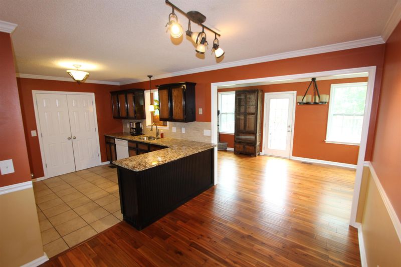 2330 Sawmill St, Murfreesboro, TN 37128