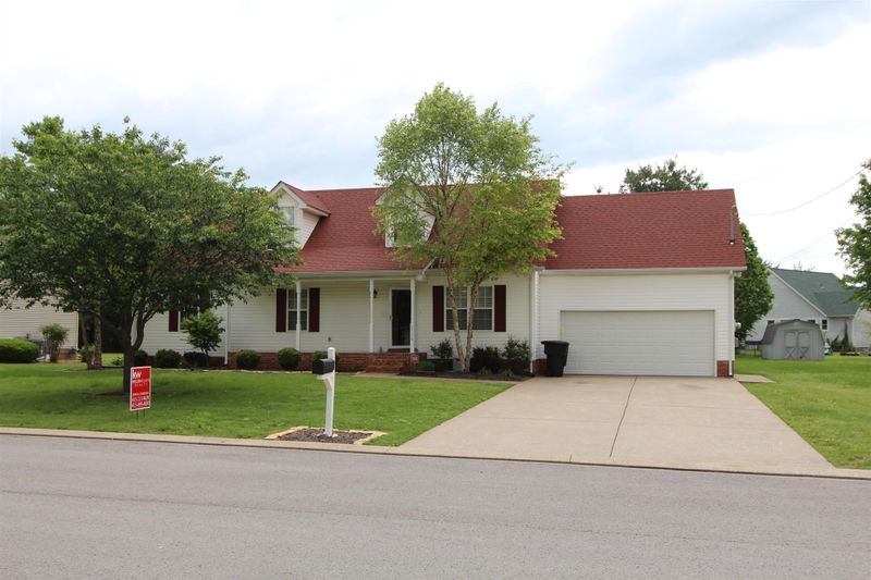 2330 Sawmill St, Murfreesboro, TN 37128