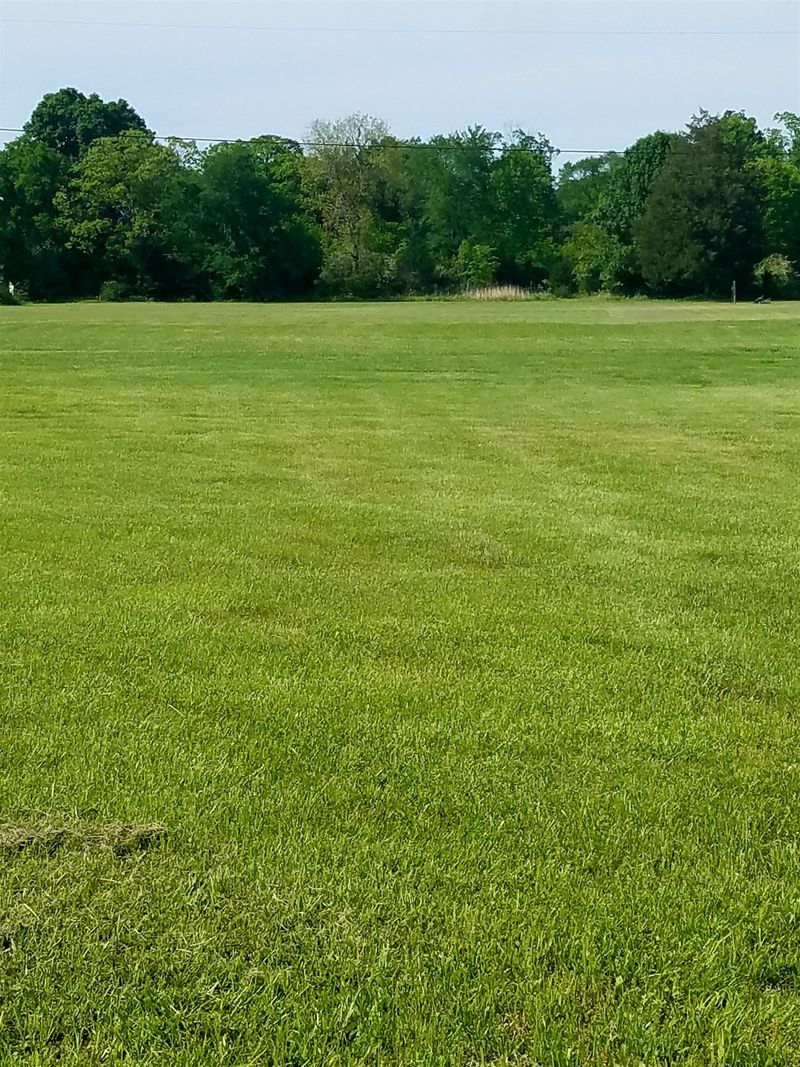 9 Mill Rd, Lebanon, TN 37090