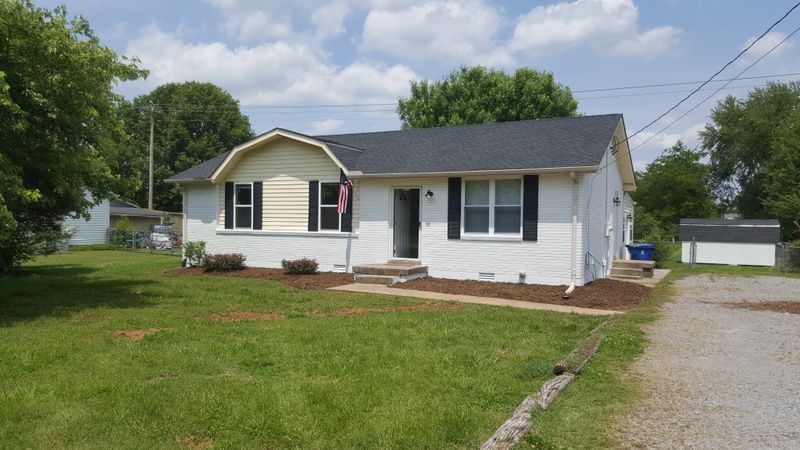 8128 Cooper Dr, Murfreesboro, TN 37129