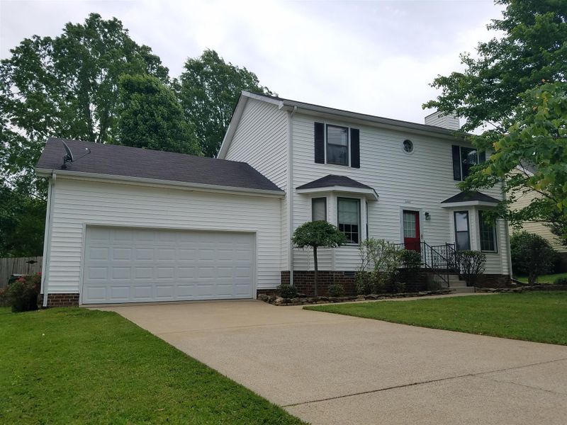 2444 Battleground Dr, Murfreesboro, TN 37129