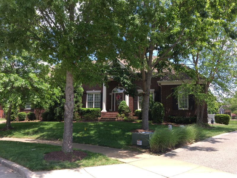 302 Salem Ct, Franklin, TN 37064