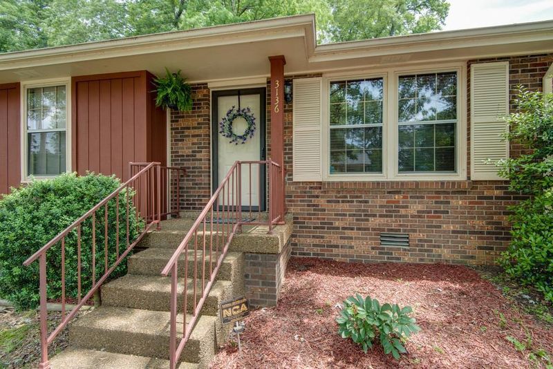 3136 Noble Valley Dr, Nashville, TN 37214