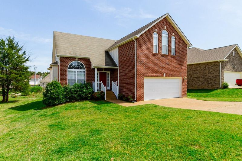 1206 Saddle Brk, Mount Juliet, TN 37122
