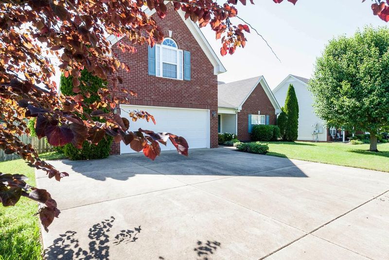 1855 Portview Dr, Spring Hill, TN 37174