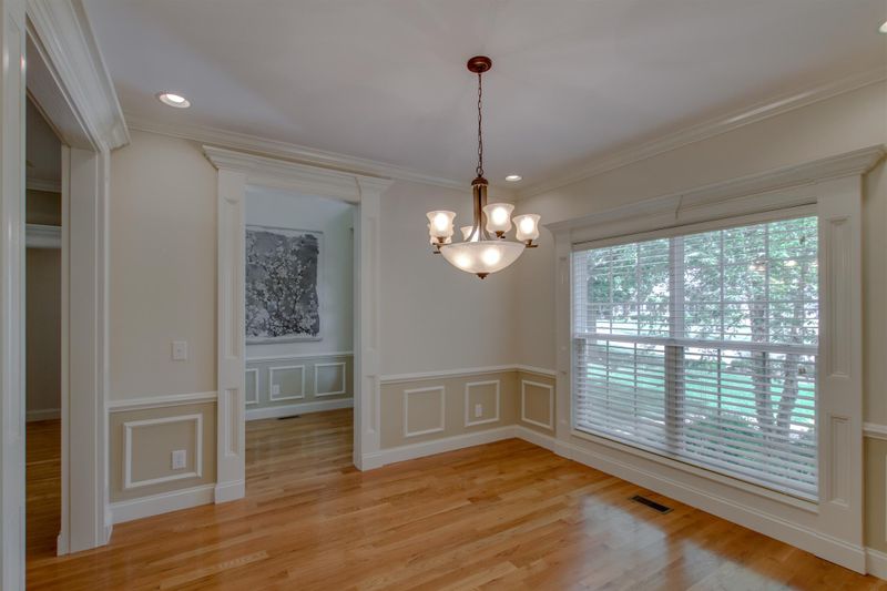 1906 Higgins Ln, Murfreesboro, TN 37130