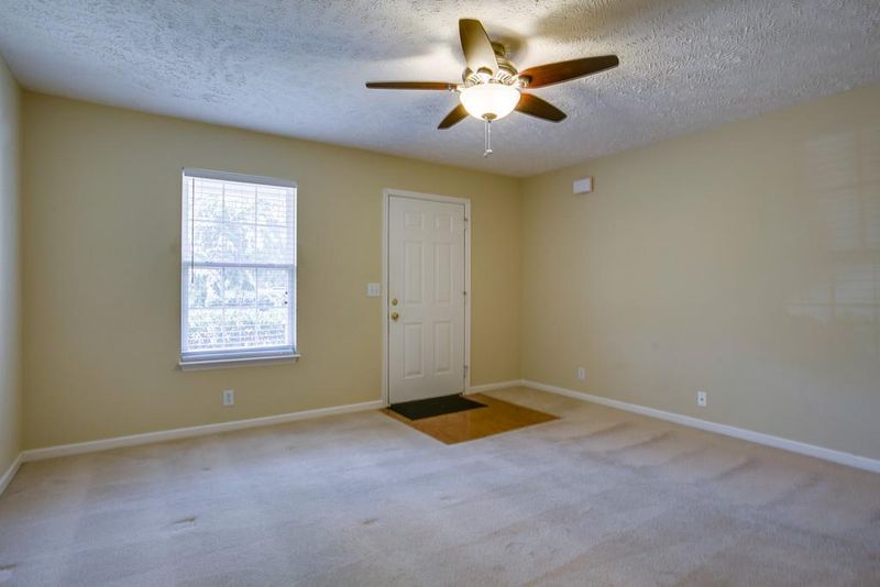 4942 Laura Jeanne, Murfreesboro, TN 37129