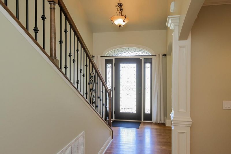 2025 Stonebrook Cir, Mount Juliet, TN 37122