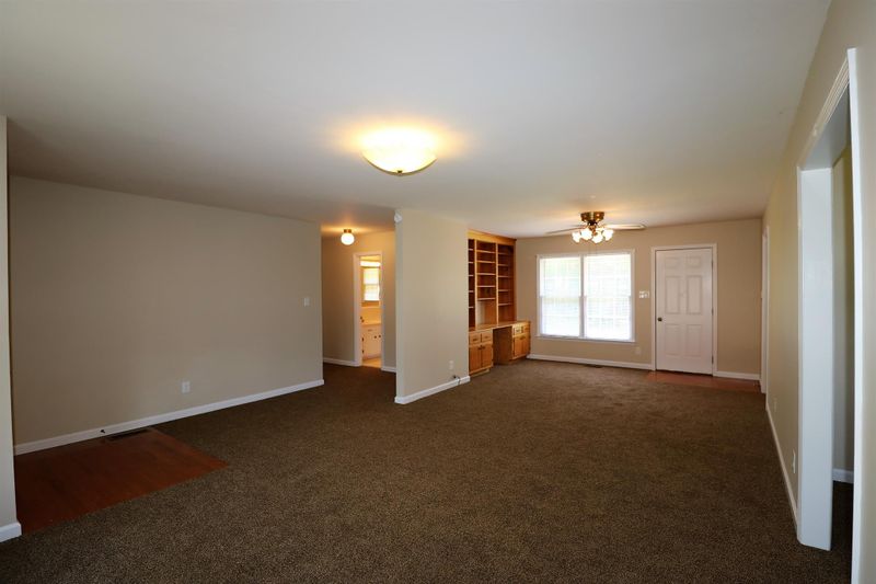 780 Redwood Cir, Columbia, TN 38401