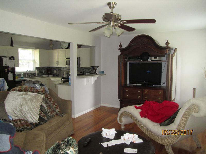 4709 Phoenix Dr, Hermitage, TN 37076