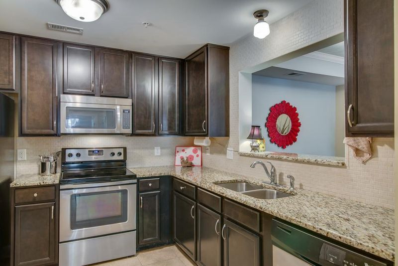 8121 Lenox Creekside Dr #4, Antioch, TN 37013