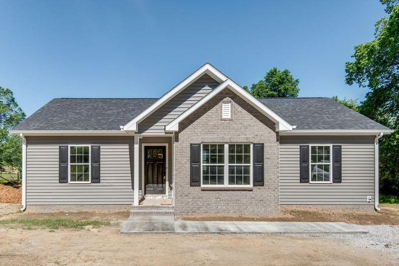 1223 North Charlotte, Dickson, TN 37055