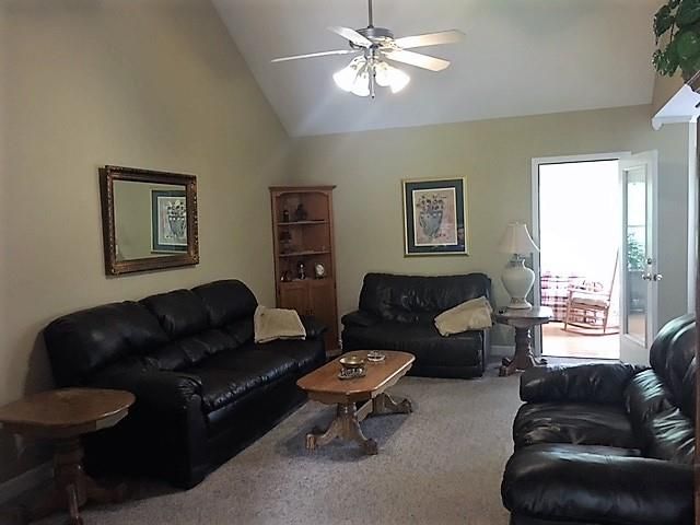101 Lakeside Ct, Hermitage, TN 37076