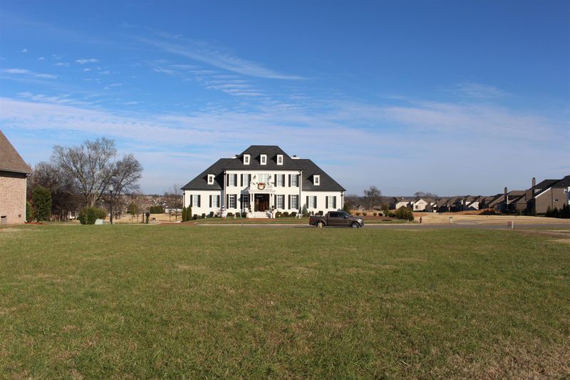 1574 Foxland Blvd, Gallatin, TN 37066