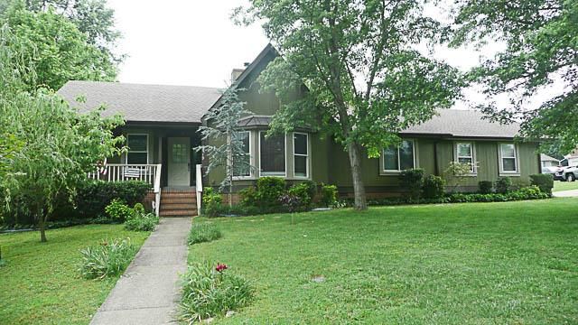 2419 Bennington Dr, Murfreesboro, TN 37129
