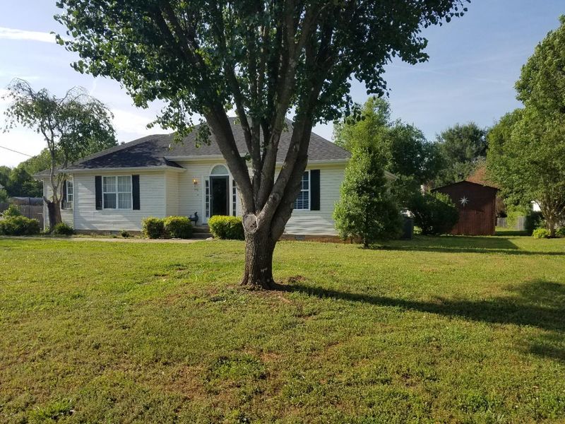 106 Indian Camp Ct, Murfreesboro, TN 37129