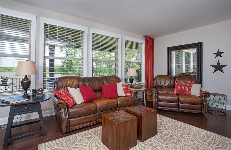 525 Greenstone Ln, Mount Juliet, TN 37122
