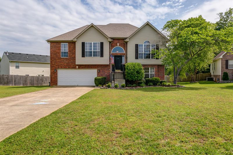 1962 Portway Rd, Spring Hill, TN 37174