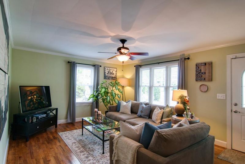 117 37th Ave N, Nashville, TN 37209