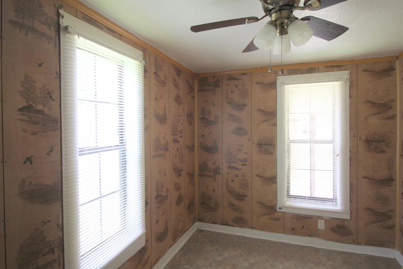 1016 17th Ave E, Springfield, TN 37172