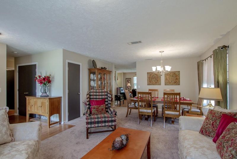 808 General Barksdale Dr, Smyrna, TN 37167