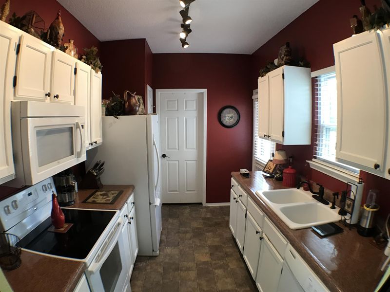 207 Laurel Hill Dr #207, Old Hickory, TN 37138