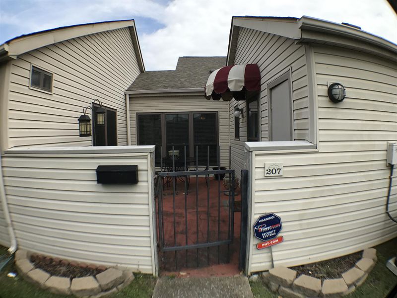 207 Laurel Hill Dr #207, Old Hickory, TN 37138