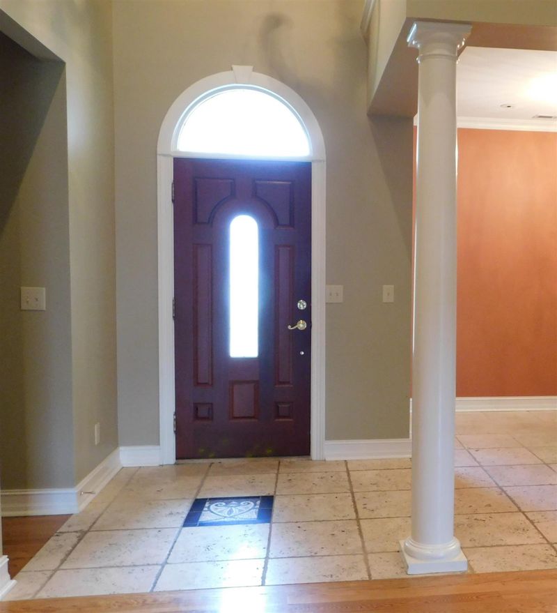 5006 Camelot Dr, Columbia, TN 38401