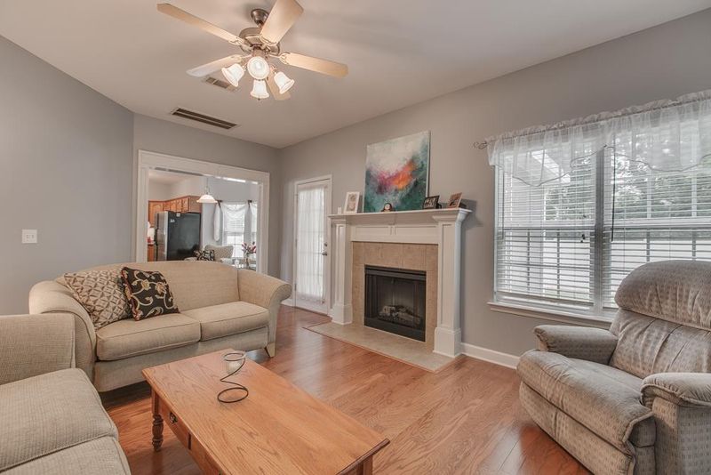 221 Titans Cir, Murfreesboro, TN 37127