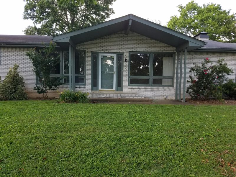 533 Des Moines Dr, Hermitage, TN 37076