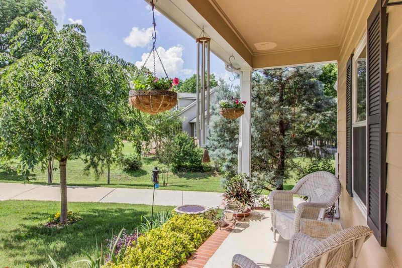 605 Limestone Ct, Nolensville, TN 37135