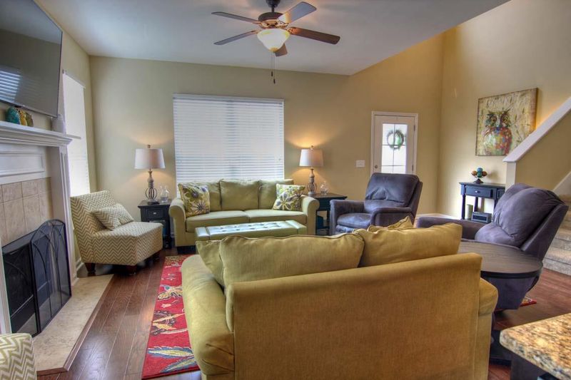 2052 Audubon Ln, Murfreesboro, TN 37128