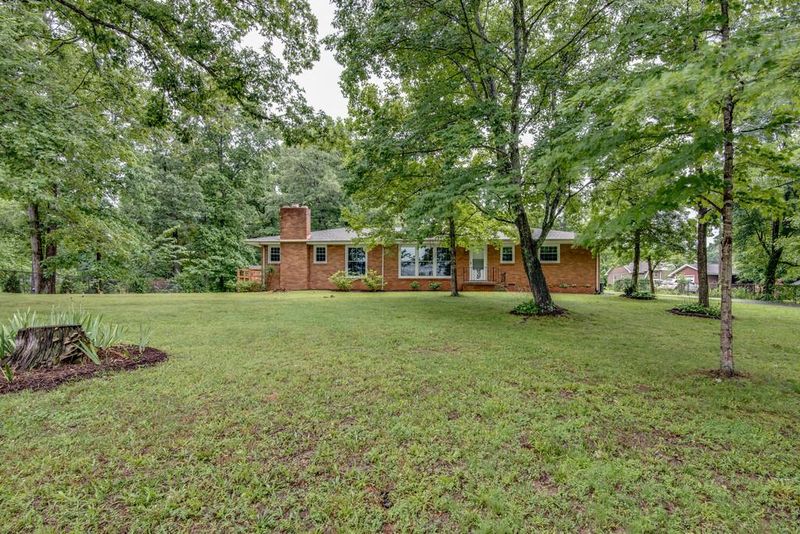1995 Highway 48 North, Dickson, TN 37055