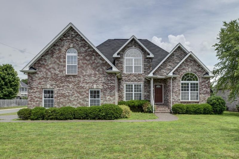 276 Remington Ave, Gallatin, TN 37066