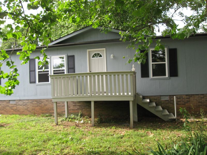314 Stagecoach Rd, White Bluff, TN 37187