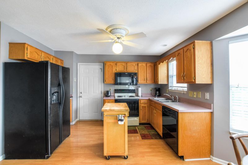 1603 Covington Ct, Old Hickory, TN 37138