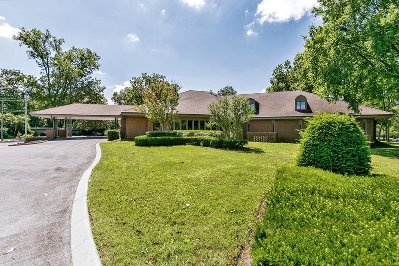 525 N University St, Murfreesboro, TN 37130