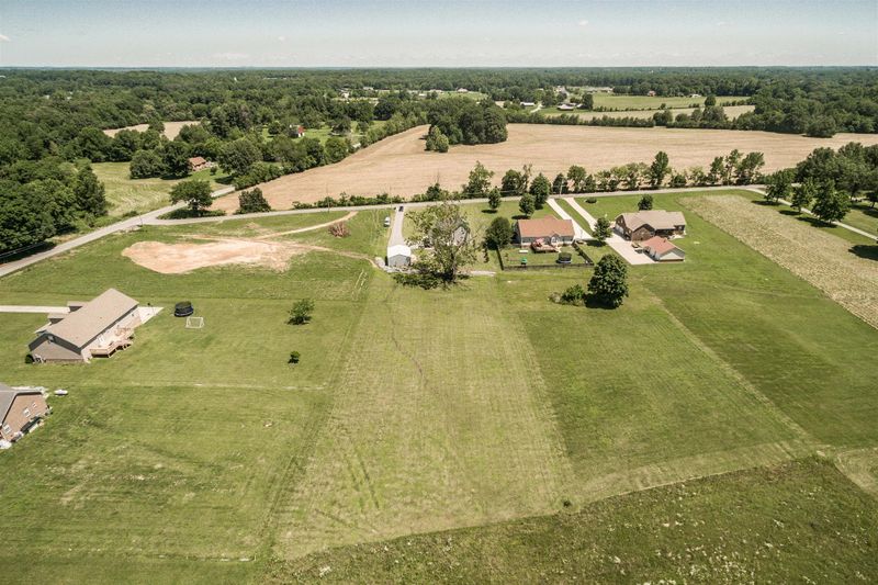 1355 Pee Dee Branch Rd, Cottontown, TN 37048