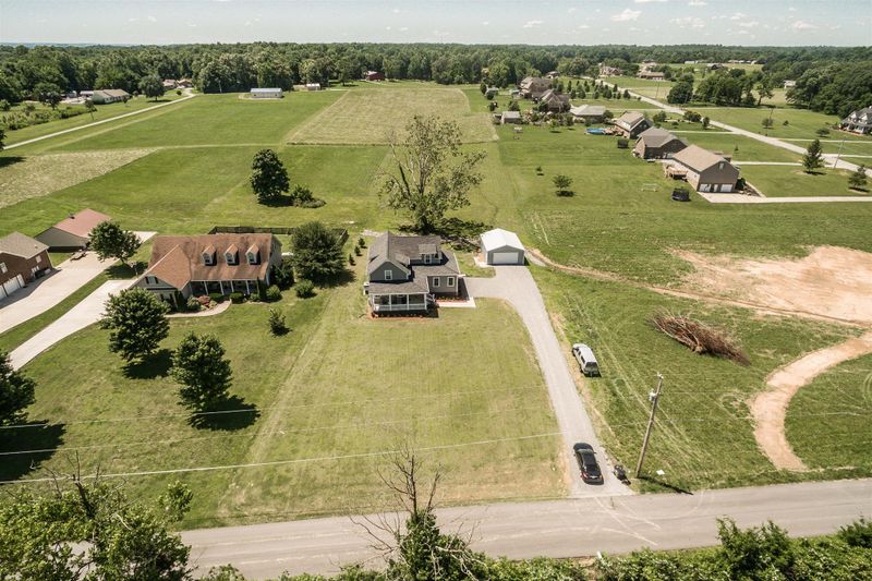 1355 Pee Dee Branch Rd, Cottontown, TN 37048